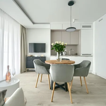 Your Holidays Waves Magia Zachodow Slonca E782 Miedzyzdroje